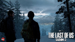 Montage d'un plan d'Abby et Owen de The Last of Us Part II observant la ville de Jackson au loin, dans un paysage de montage enneigée au lever du jour, avec le logo de la série The Last of Us (HBO), accompagnée de la mention « saison 2 ».